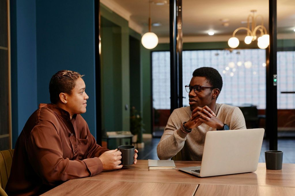 Ist 2025 mehr Geld f&uuml;r mich drin? Nachfragen lohnt sich auf jeden Fall, raten Experten. Quelle: dpa